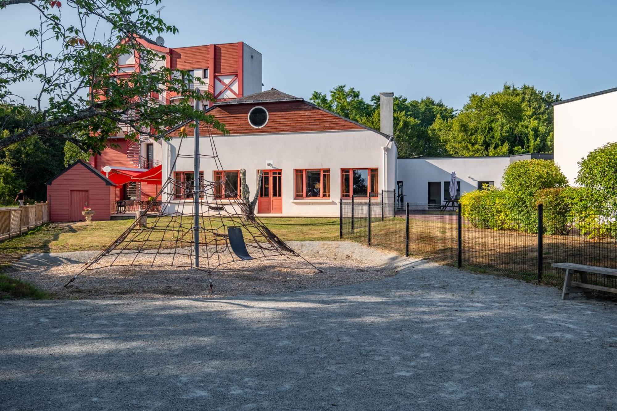 Logis Auberge De La Foret Le Gâvre 외부 사진